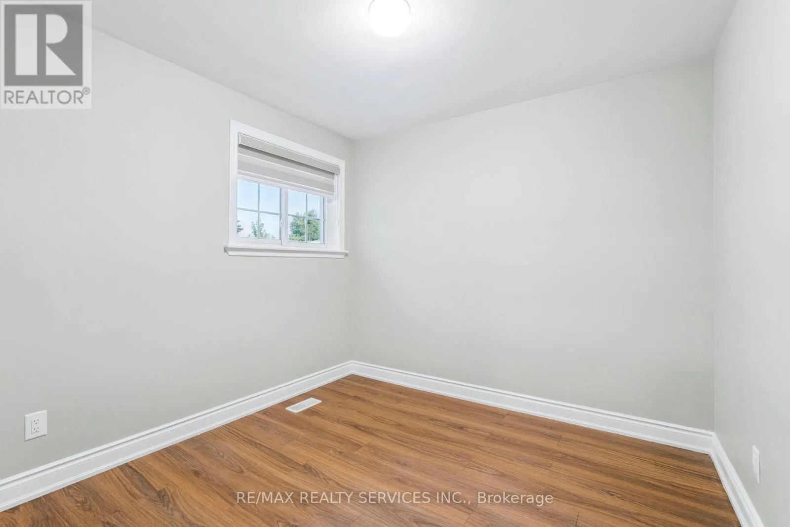 15 MCCLURE AVENUE