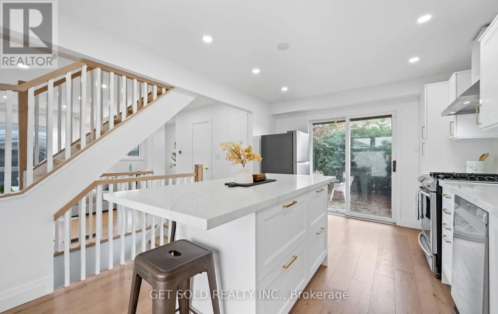 36 SHALOM CRESCENT