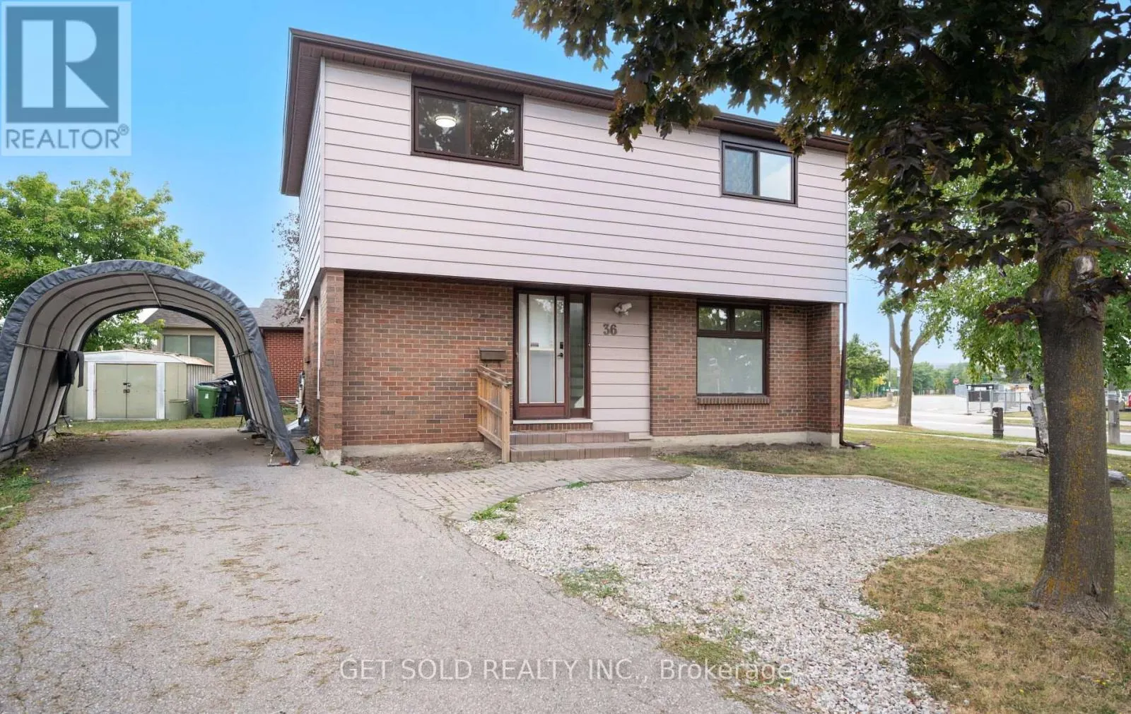 36 SHALOM CRESCENT