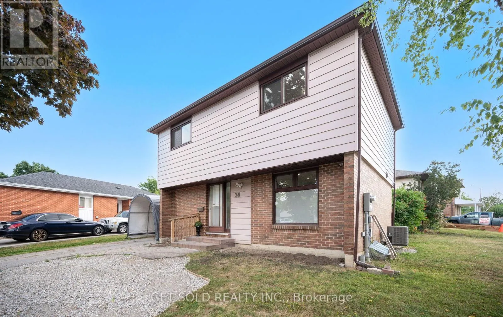 36 SHALOM CRESCENT