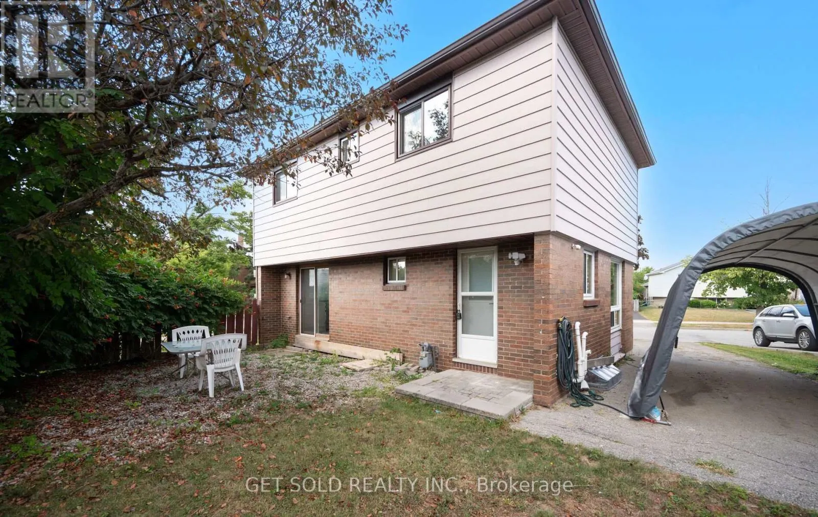 36 SHALOM CRESCENT