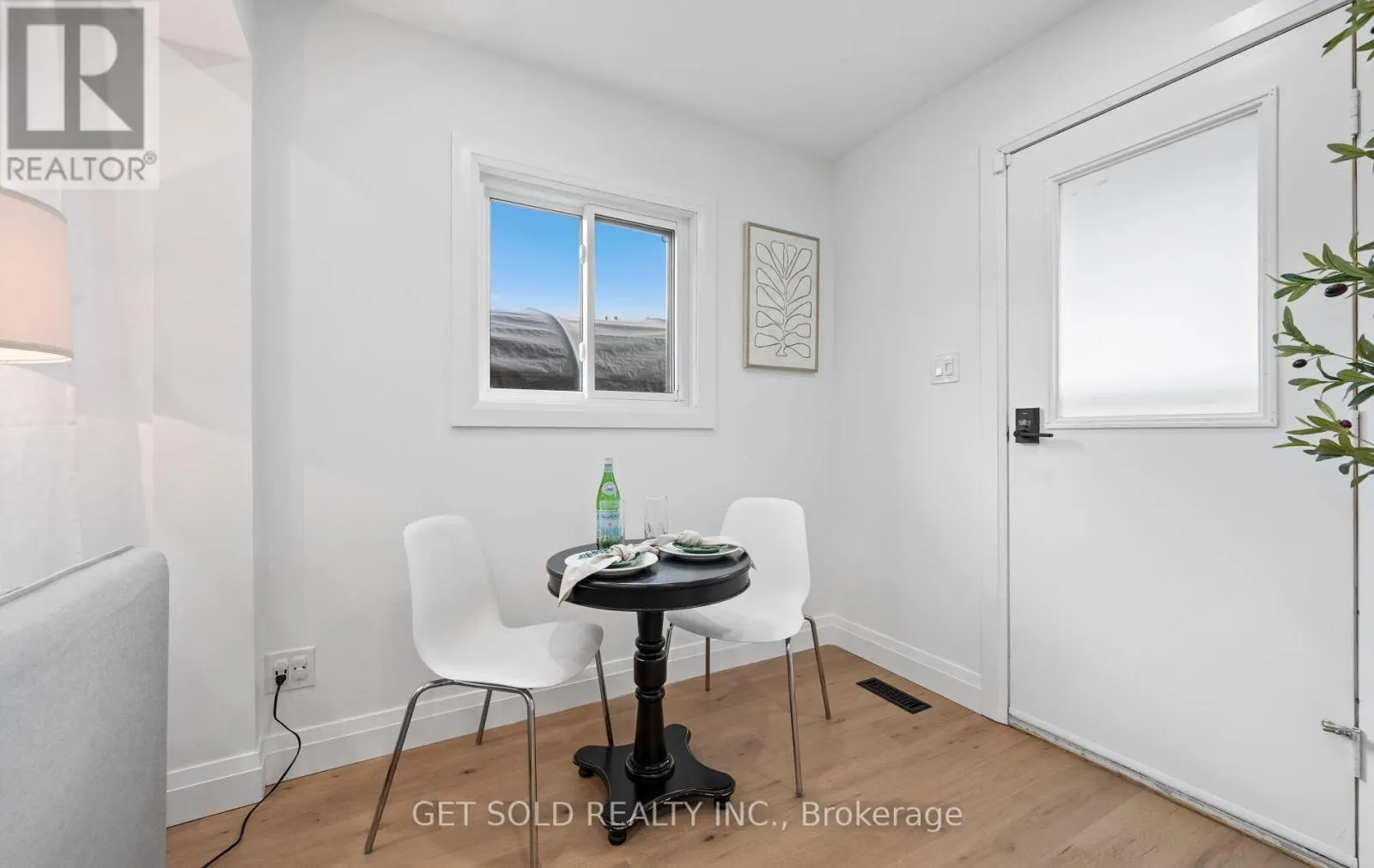 36 SHALOM CRESCENT