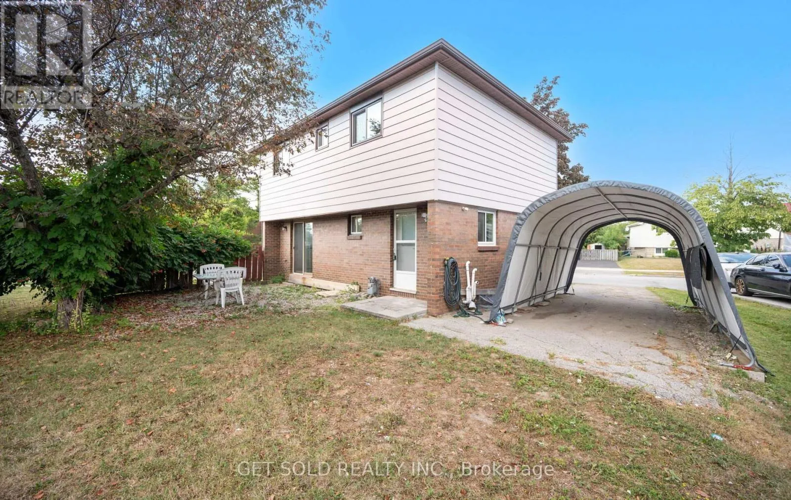 36 SHALOM CRESCENT