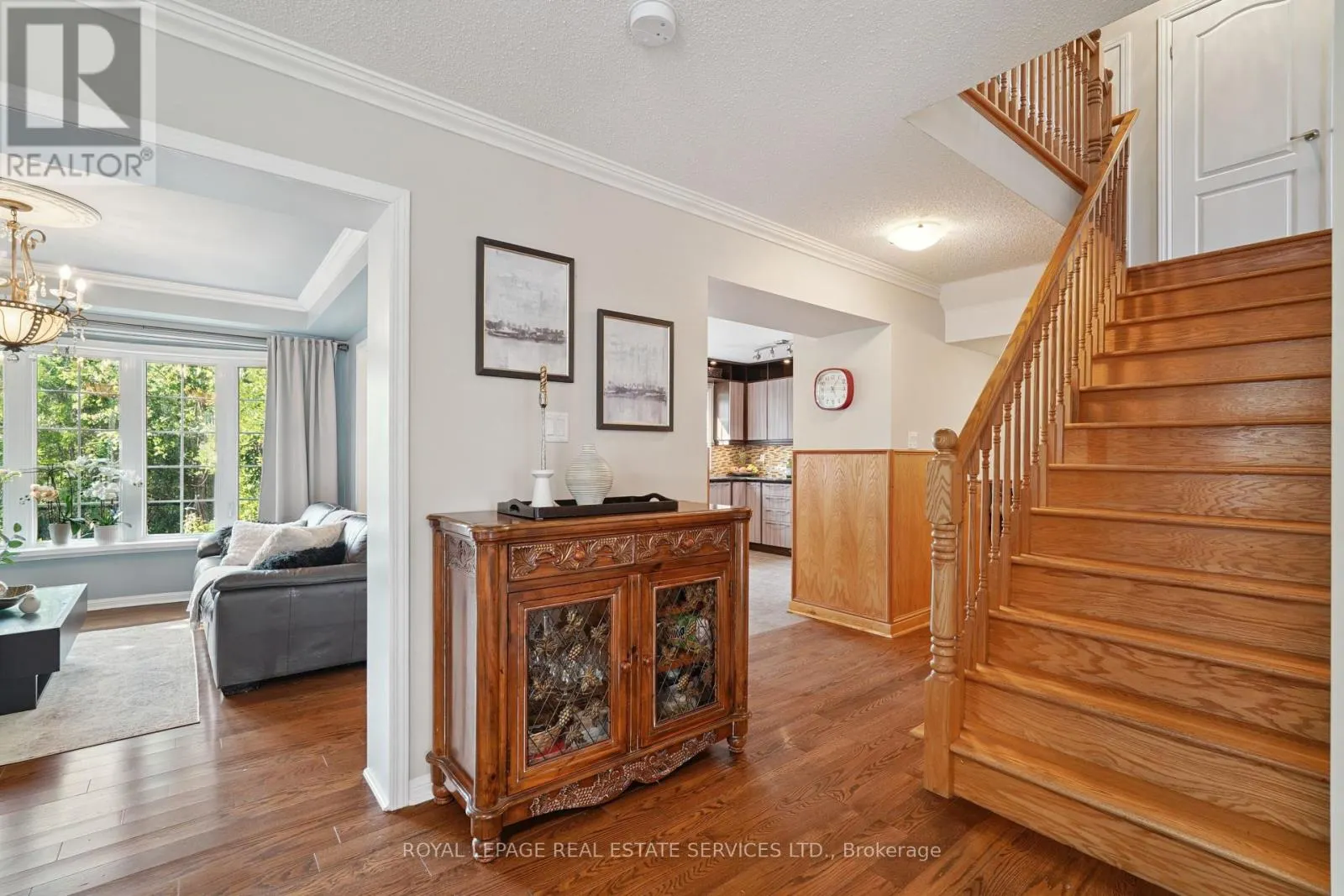 641 SYMONS CROSS