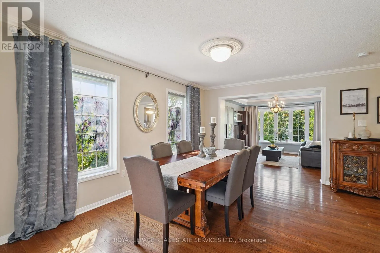 641 SYMONS CROSS