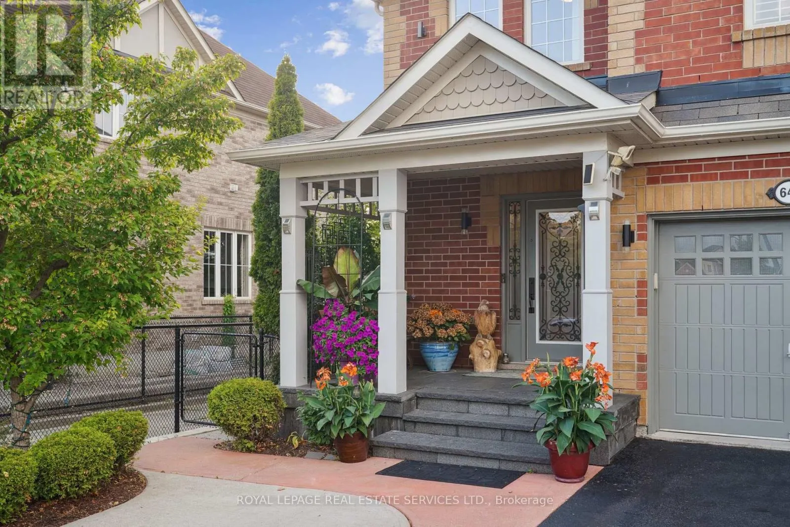 641 SYMONS CROSS