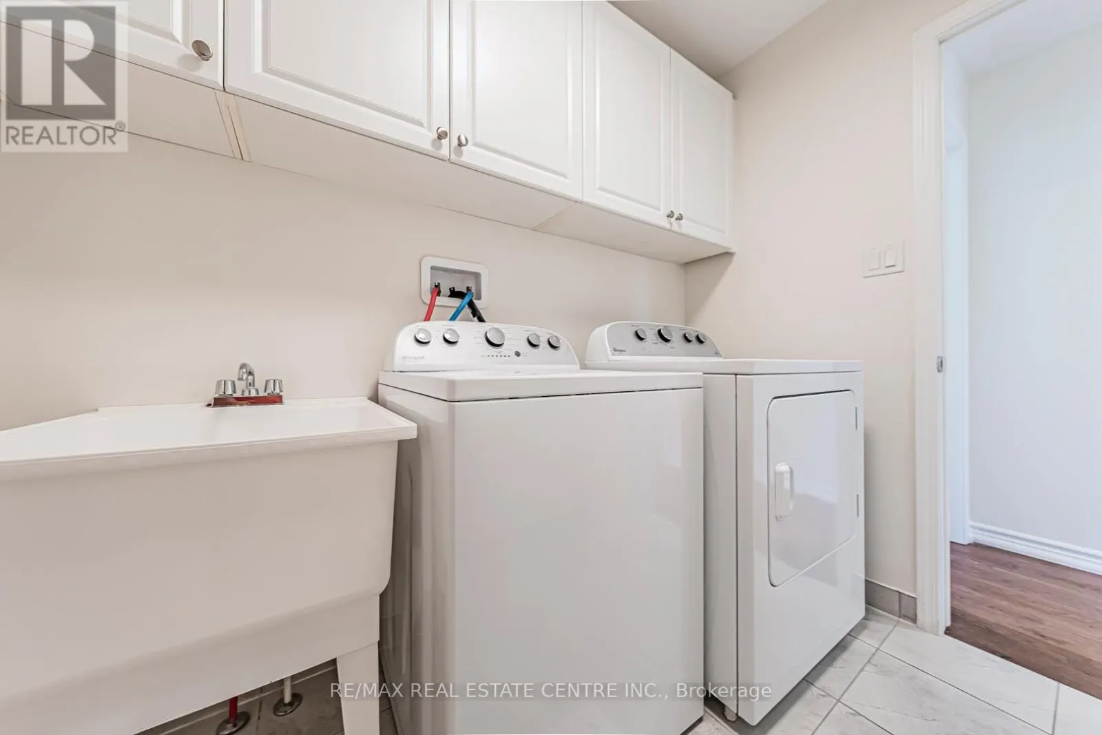 326 ENGLISH MILL COURT