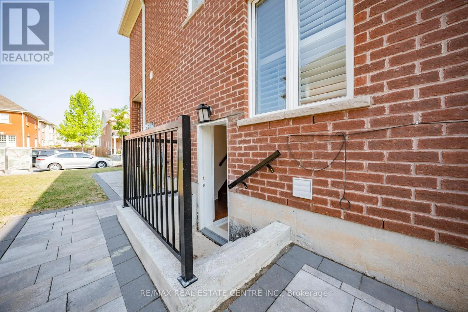 326 ENGLISH MILL COURT