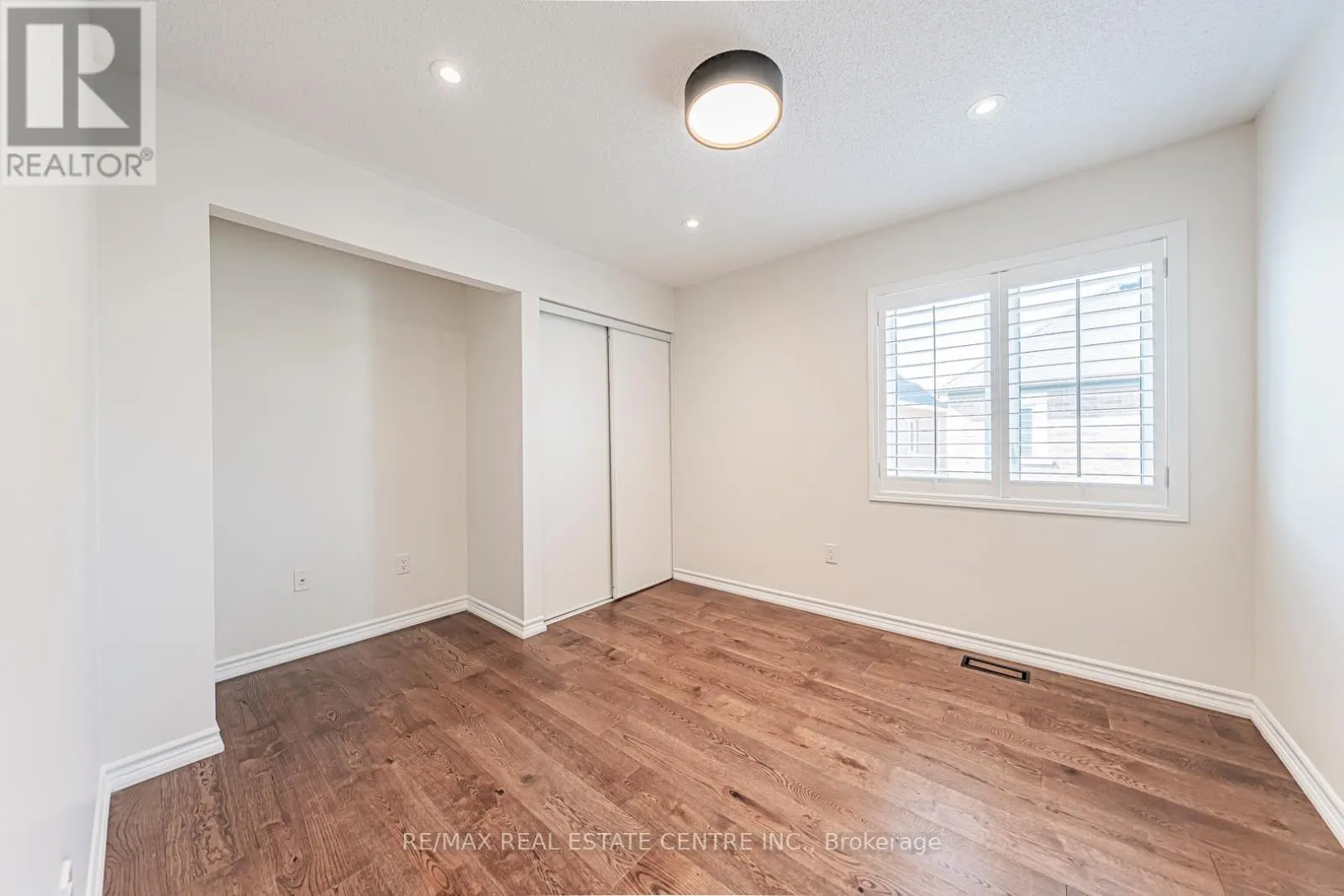 326 ENGLISH MILL COURT