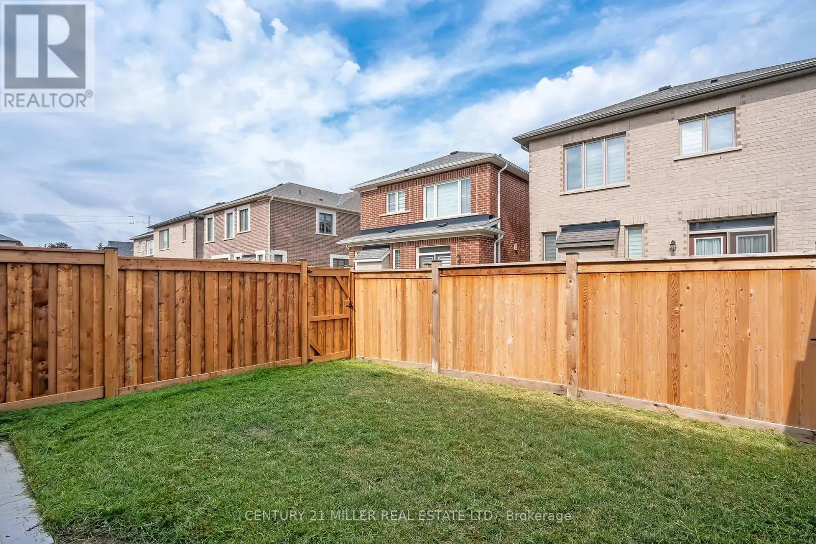 1554 MOIRA CRESCENT