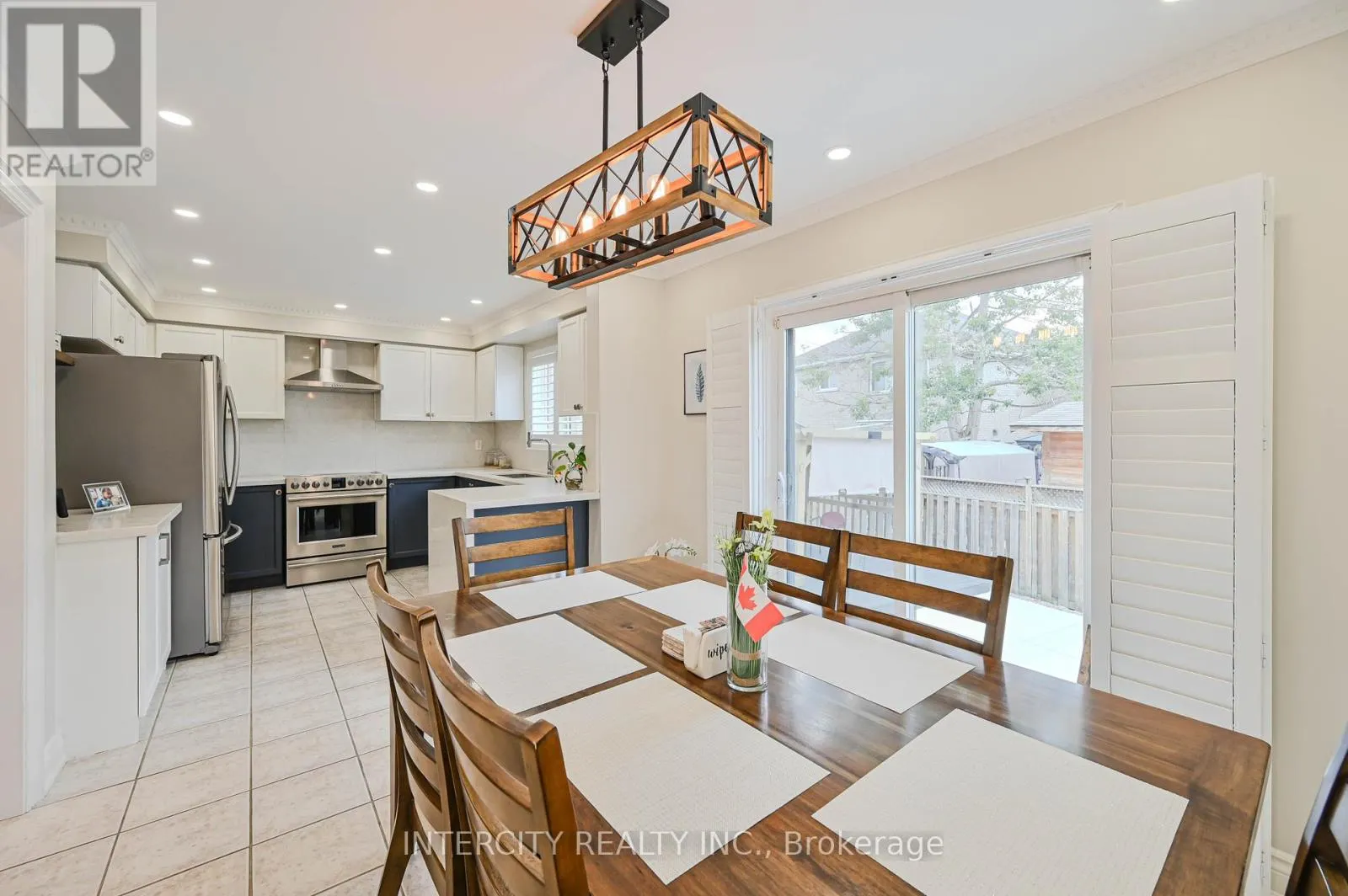 11 ALLANGROVE DRIVE