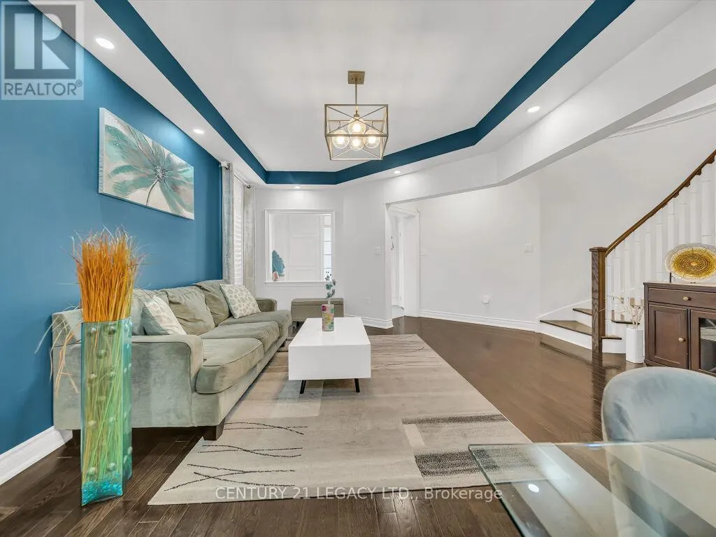 8 COVINA ROAD