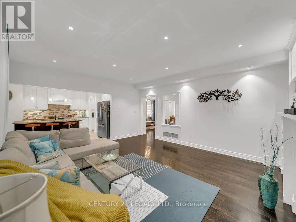 8 COVINA ROAD