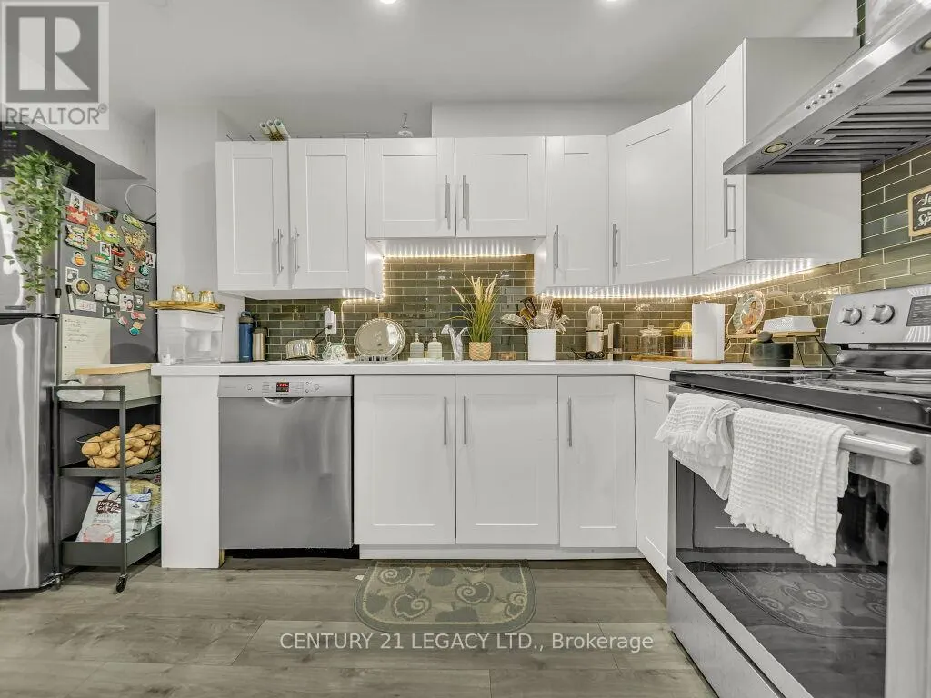 8 COVINA ROAD