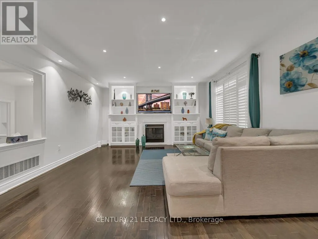 8 COVINA ROAD