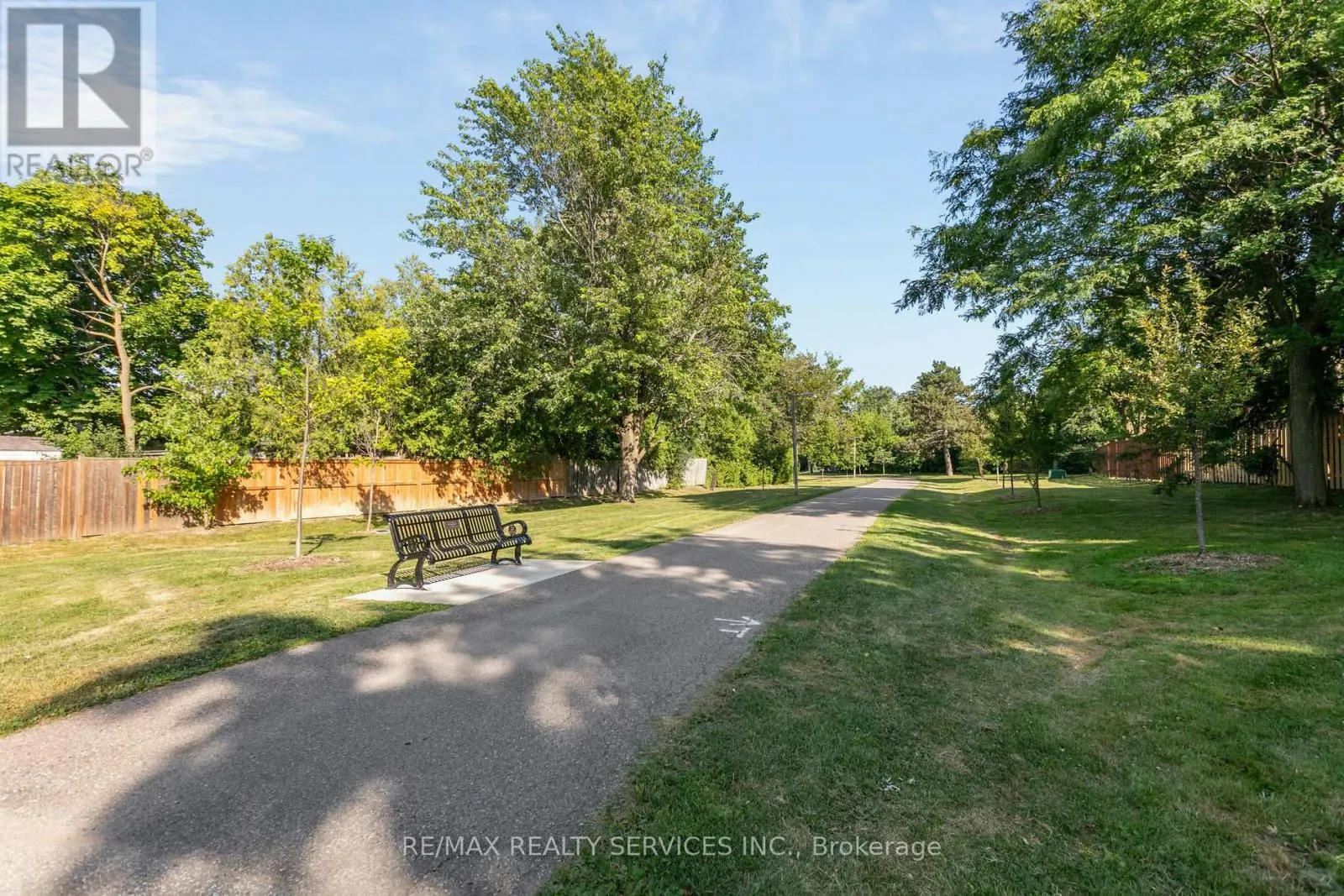 25 MELVILLE CRESCENT