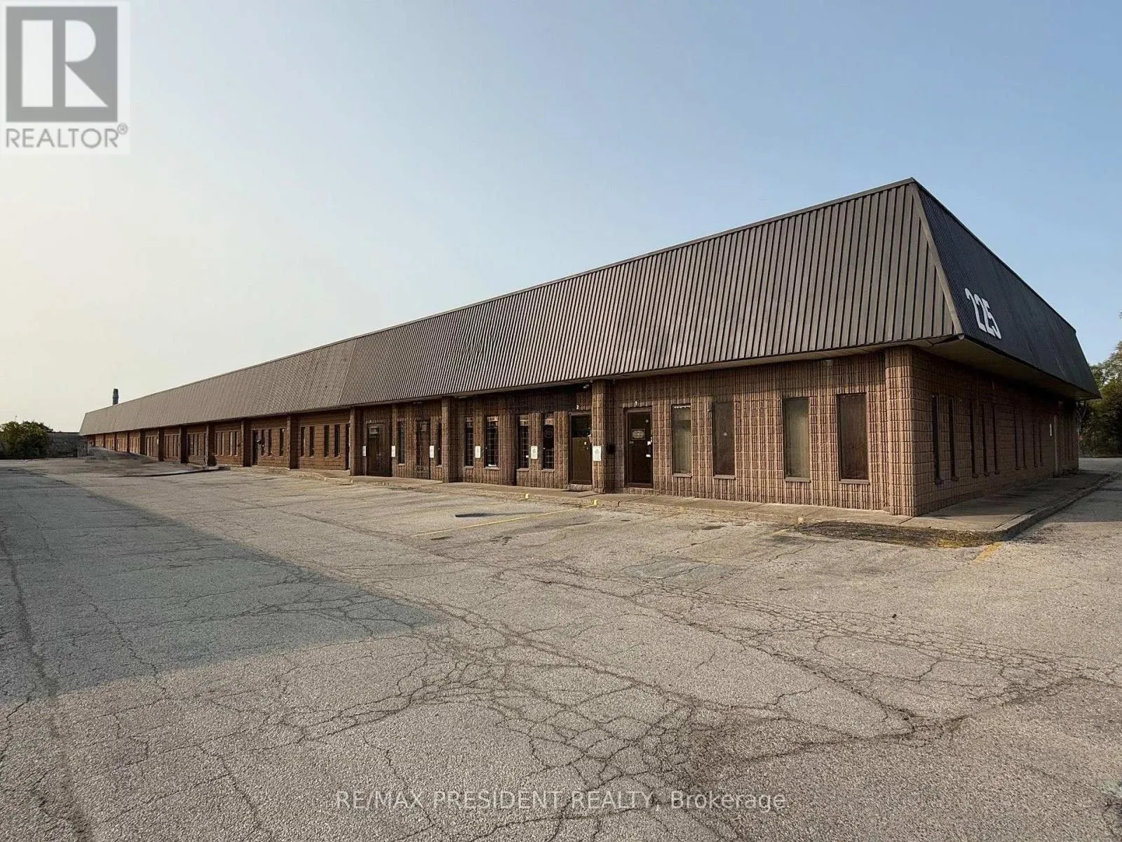 225 ADVANCE BOULEVARD