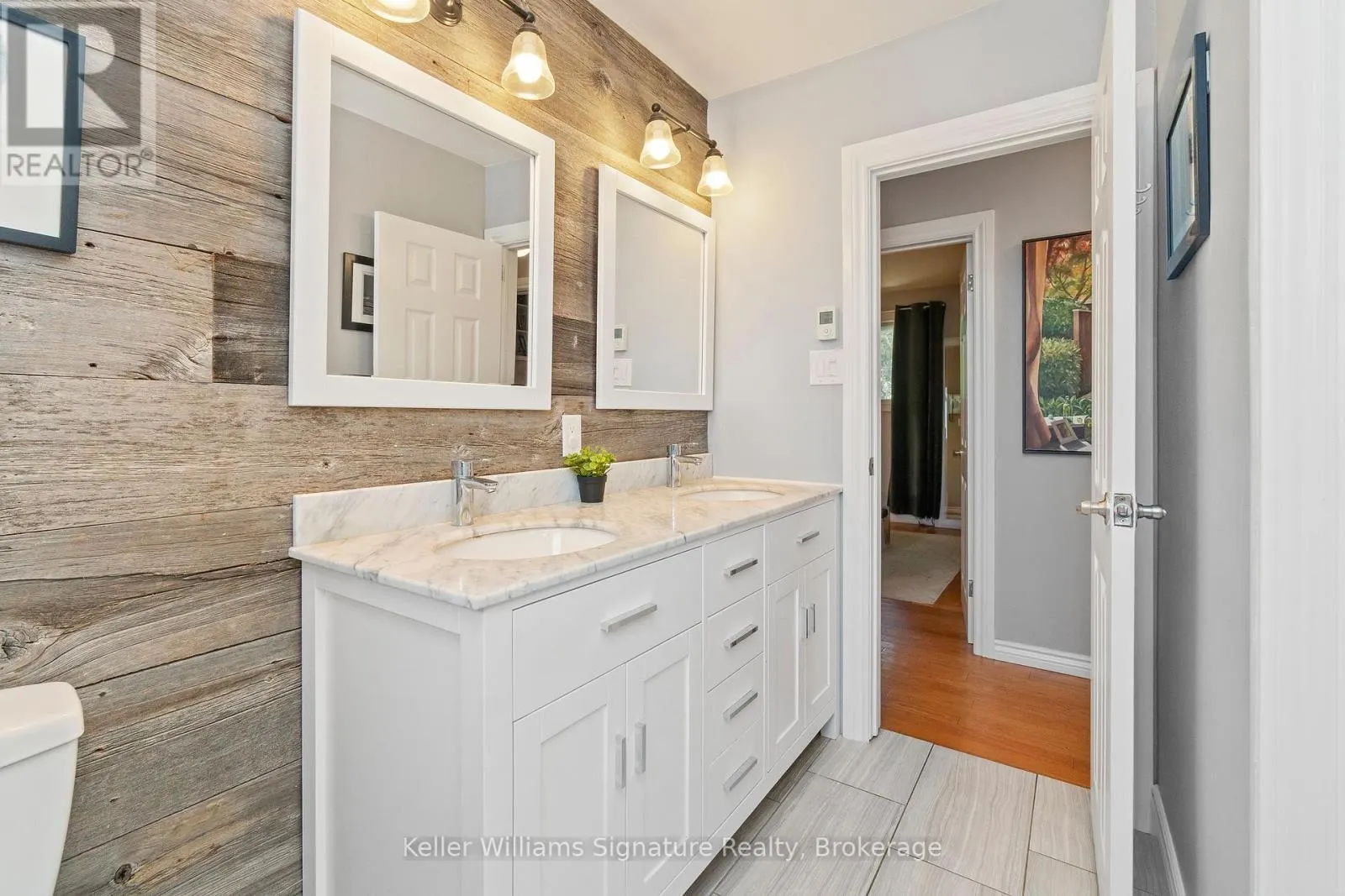 1225 ELGIN CRESCENT