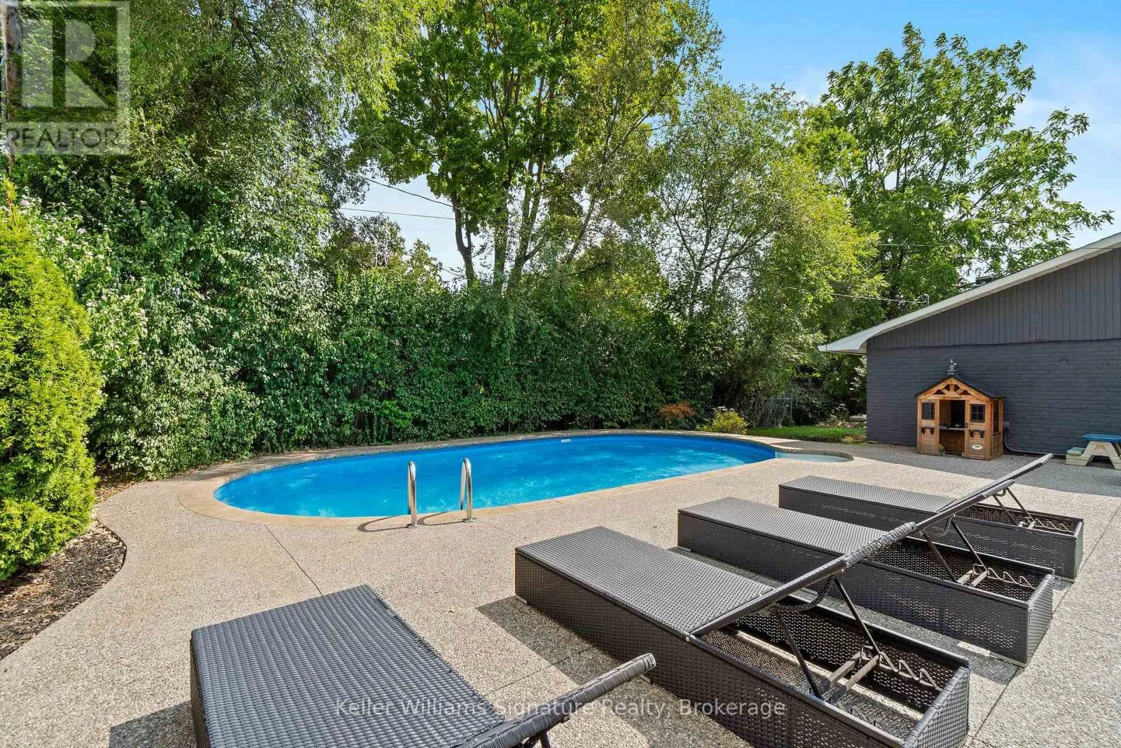 1225 ELGIN CRESCENT