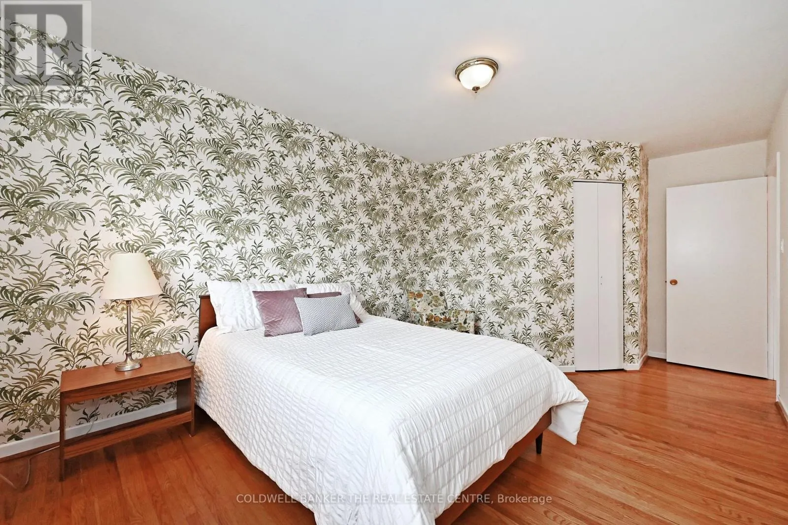 3131 RYMAL ROAD