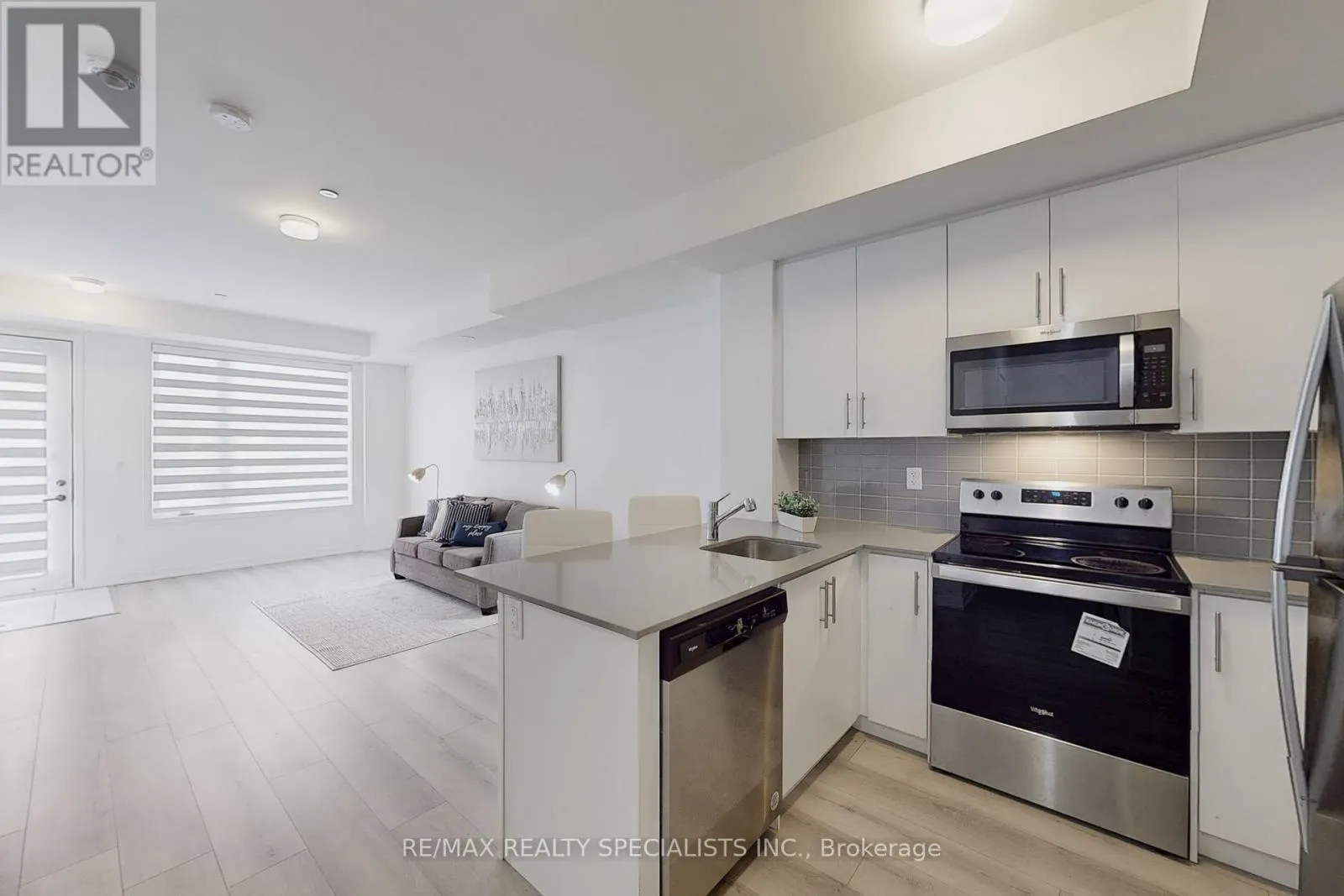 34 - 3409 RIDGEWAY DRIVE