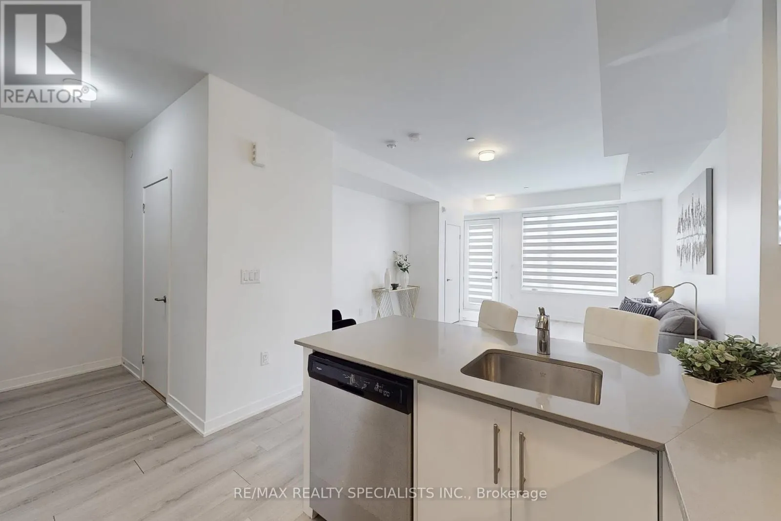 34 - 3409 RIDGEWAY DRIVE