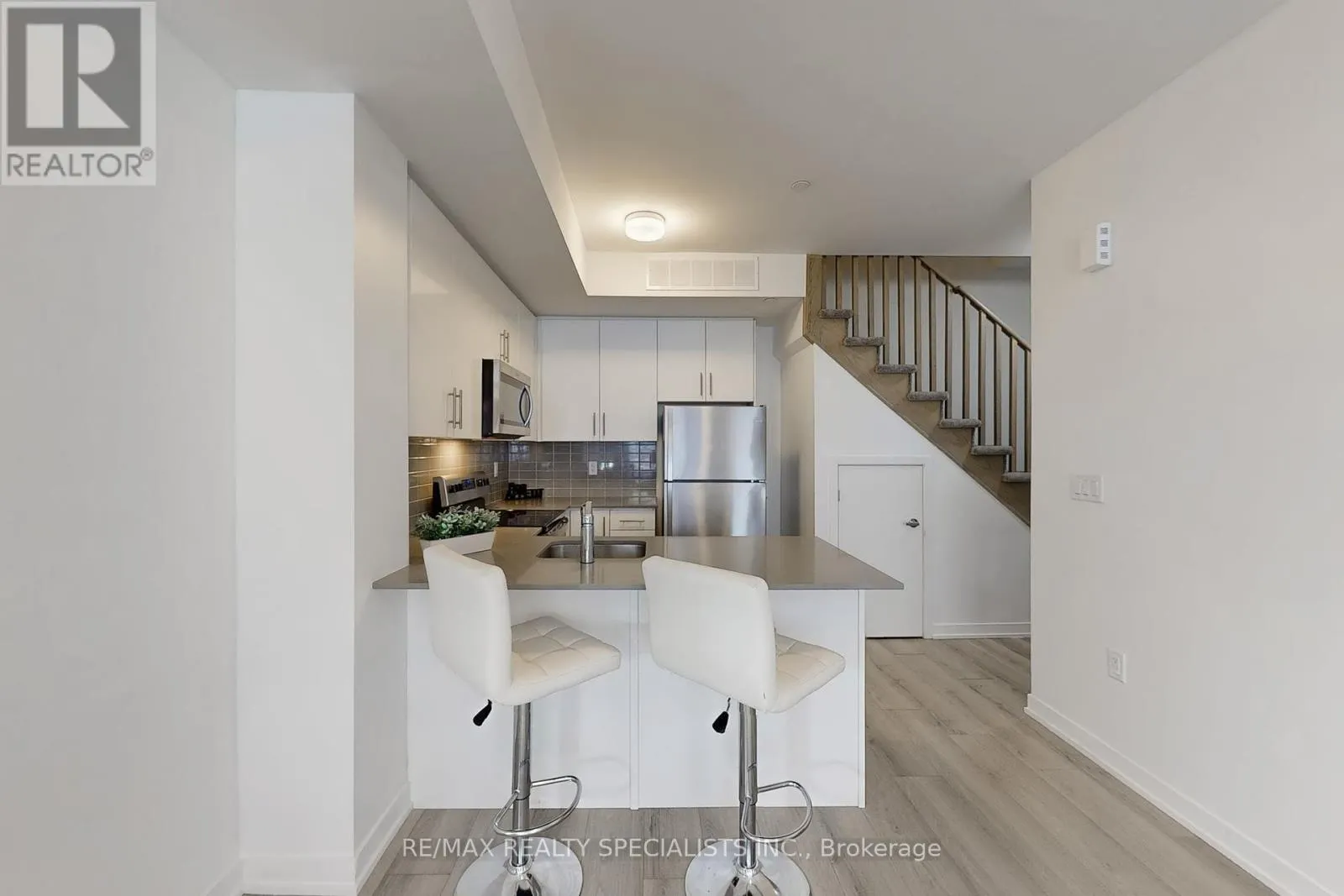 34 - 3409 RIDGEWAY DRIVE