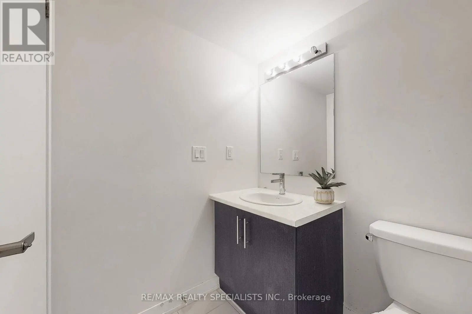 34 - 3409 RIDGEWAY DRIVE