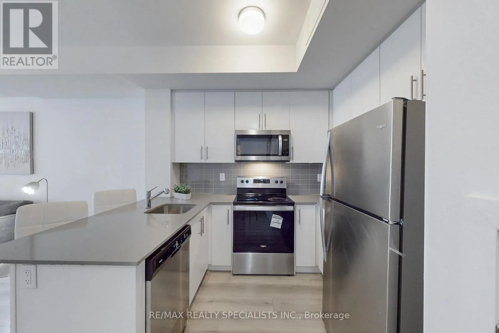 34 - 3409 RIDGEWAY DRIVE