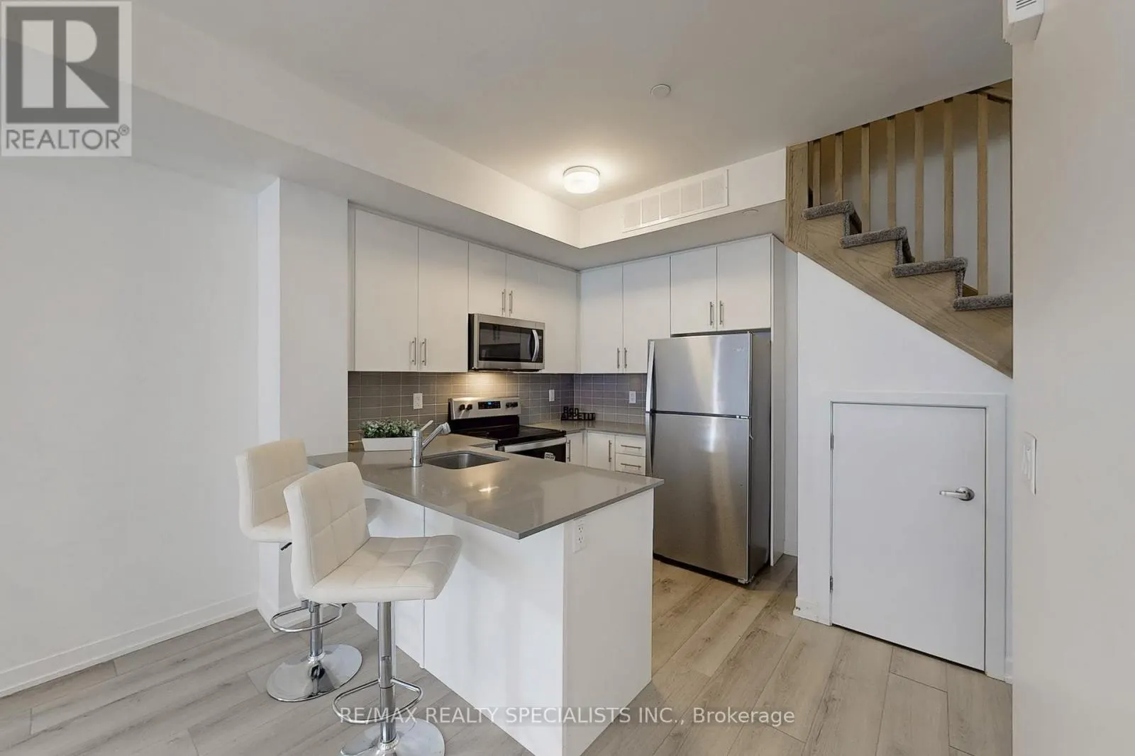 34 - 3409 RIDGEWAY DRIVE