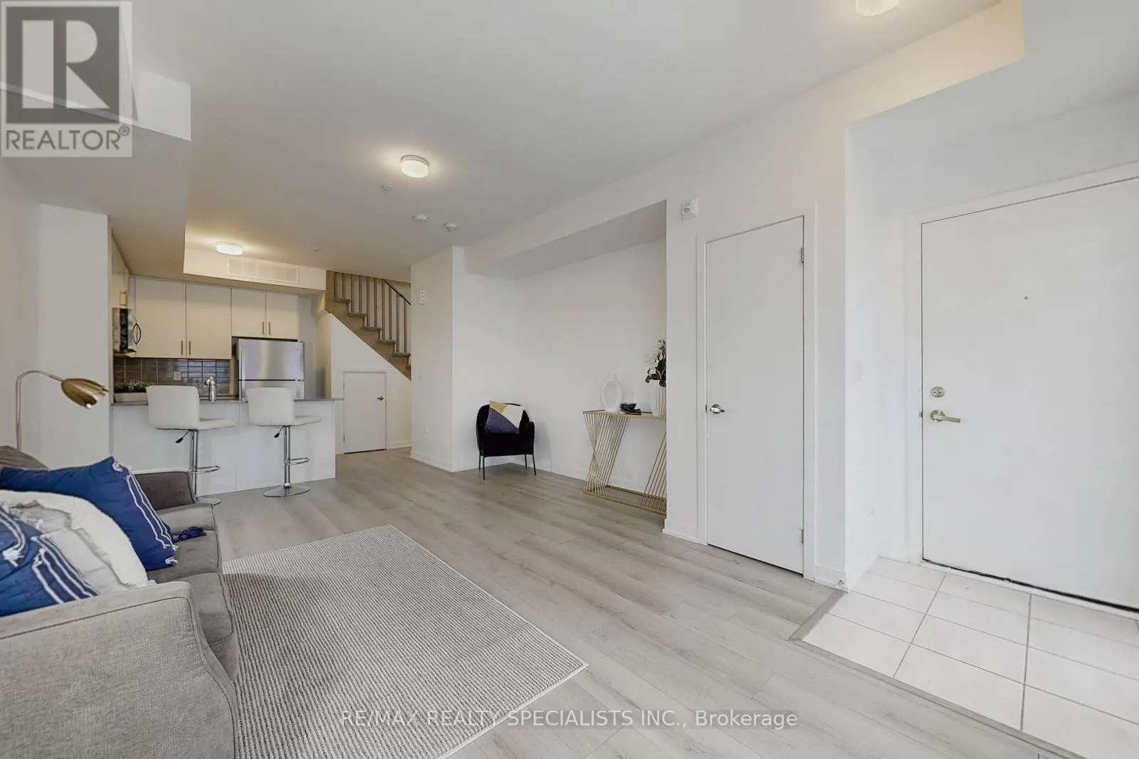 34 - 3409 RIDGEWAY DRIVE