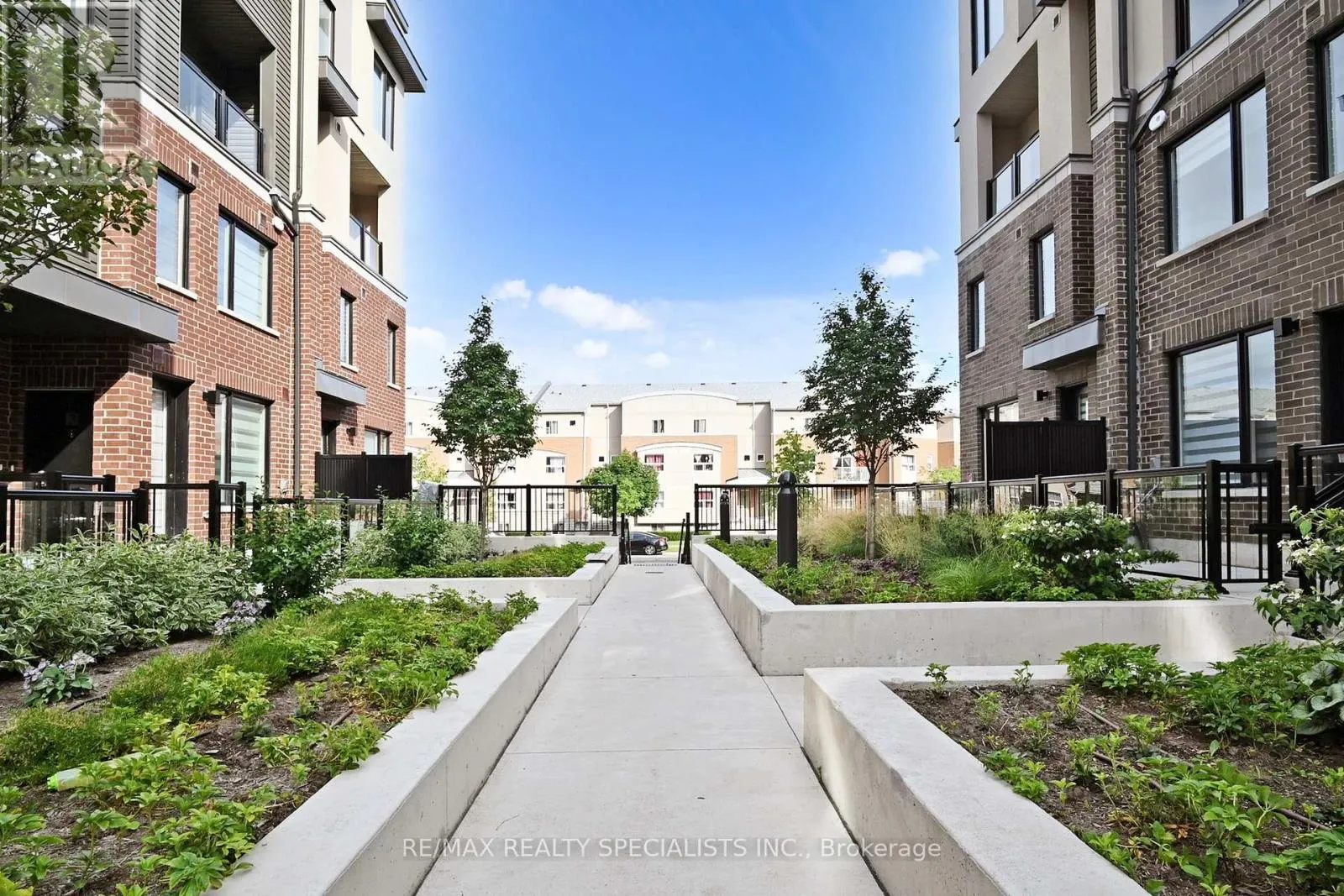 34 - 3409 RIDGEWAY DRIVE