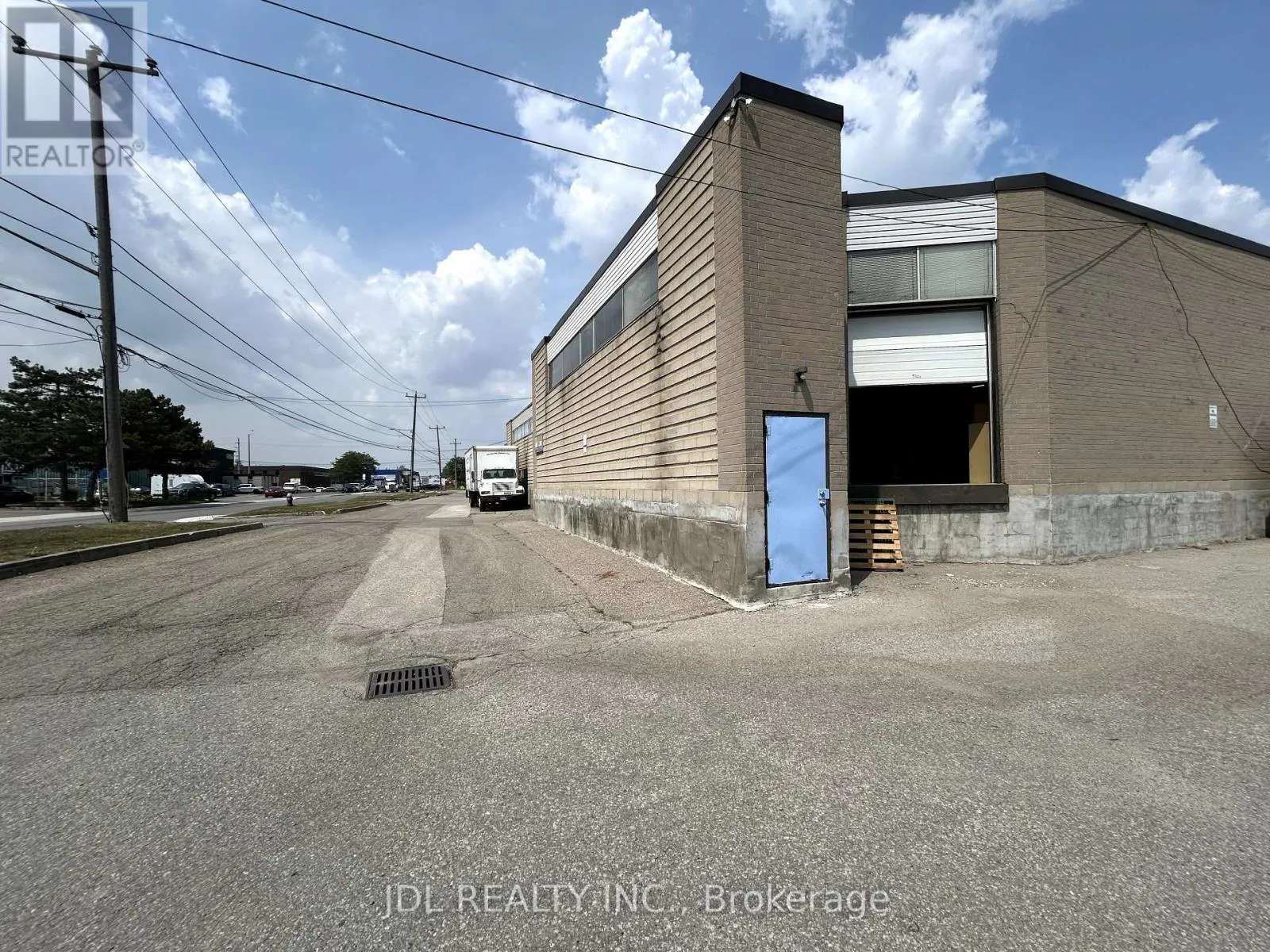 7 - 1291 MATHESON BOULEVARD E