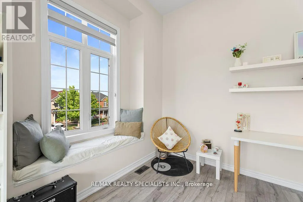 2 SEVERIN STREET