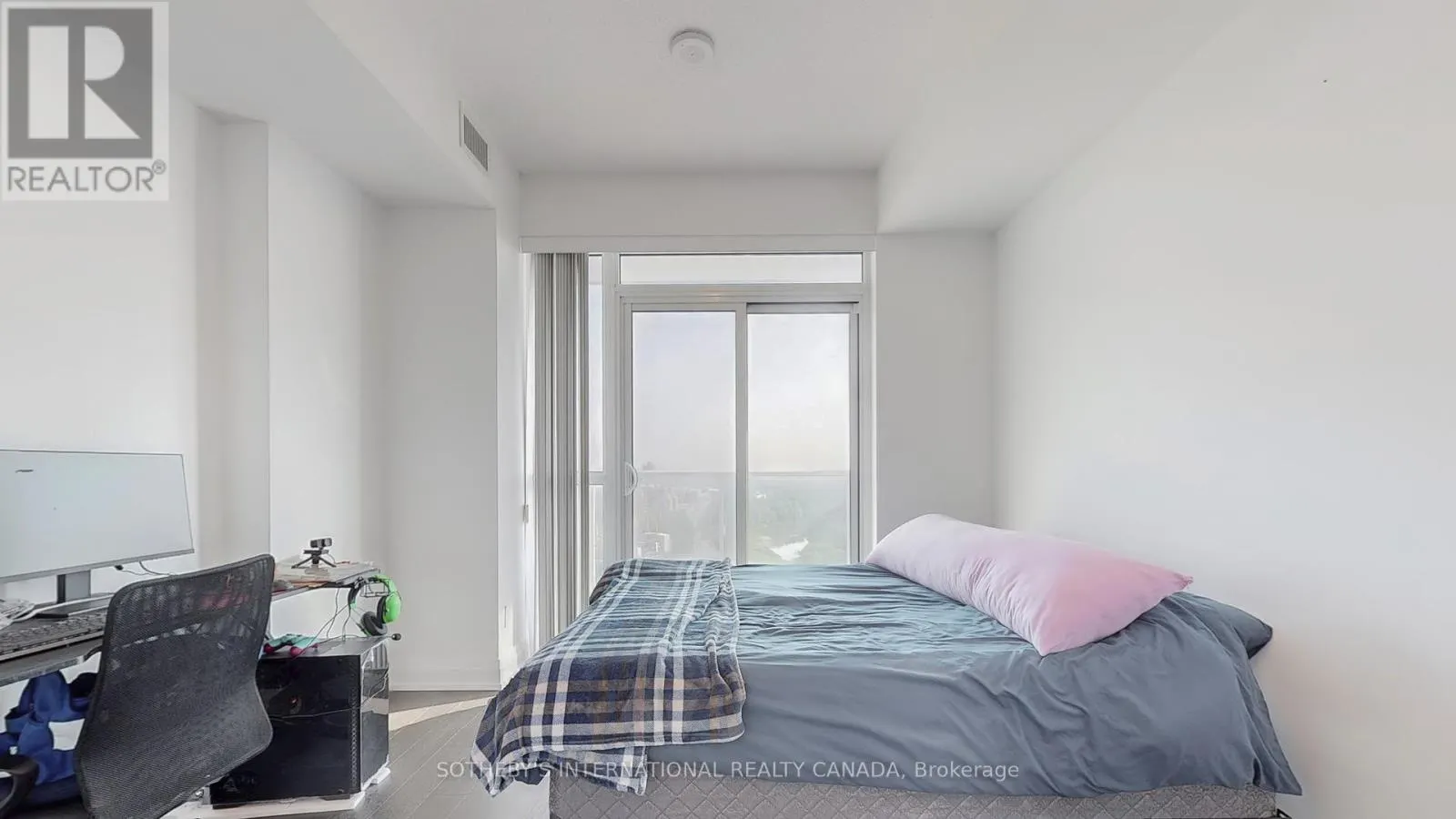 1803 - 65 SPEERS ROAD