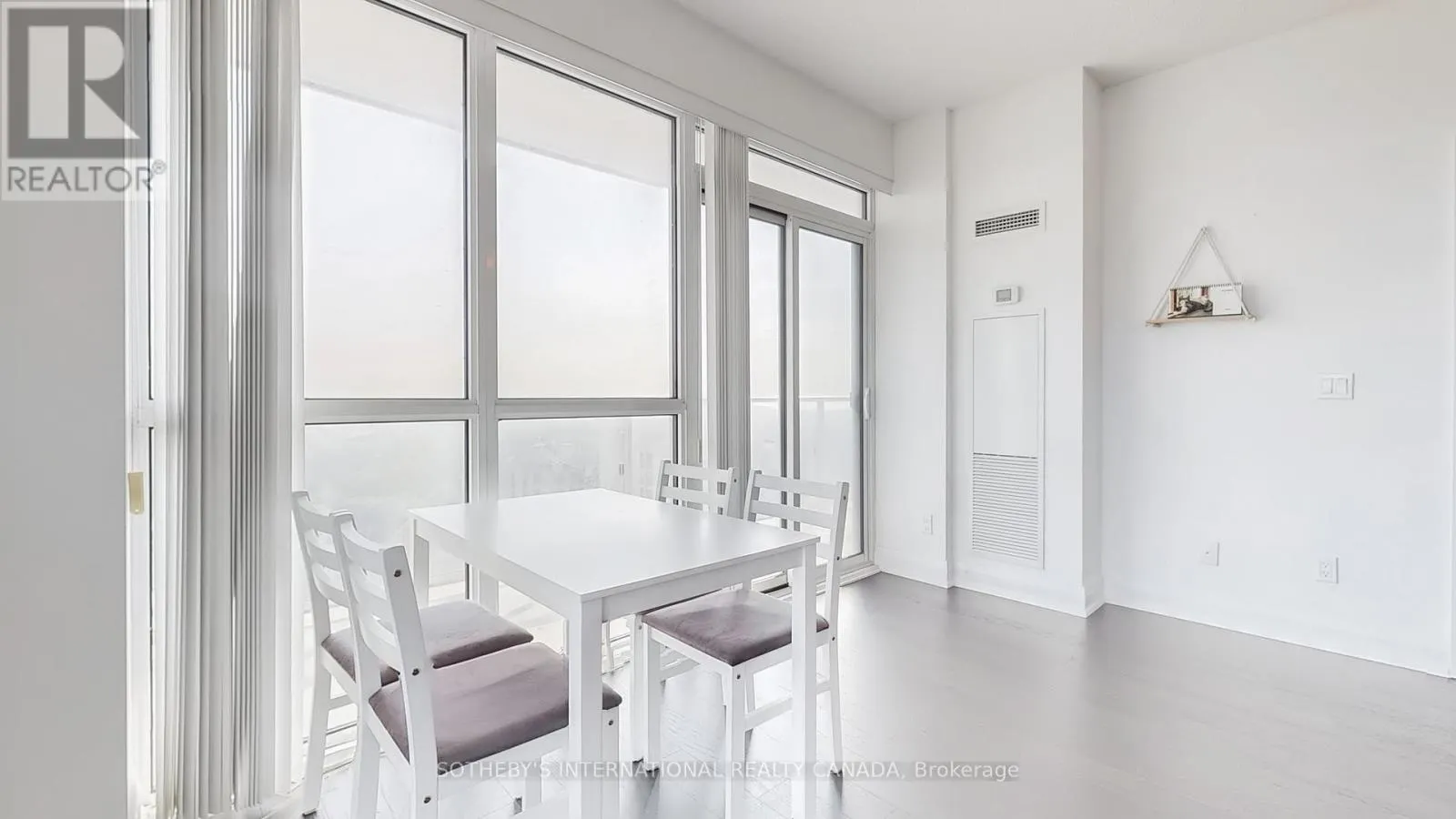 1803 - 65 SPEERS ROAD