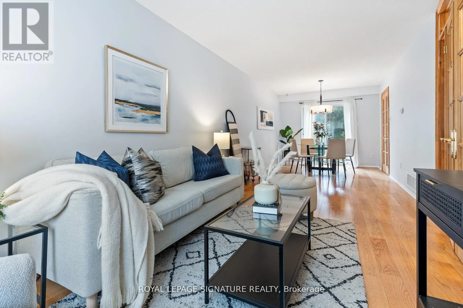 6441 COLEBROOK CRESCENT