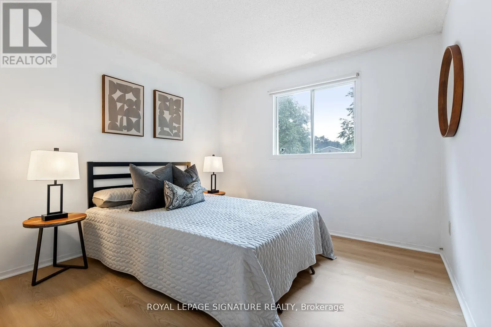 6441 COLEBROOK CRESCENT