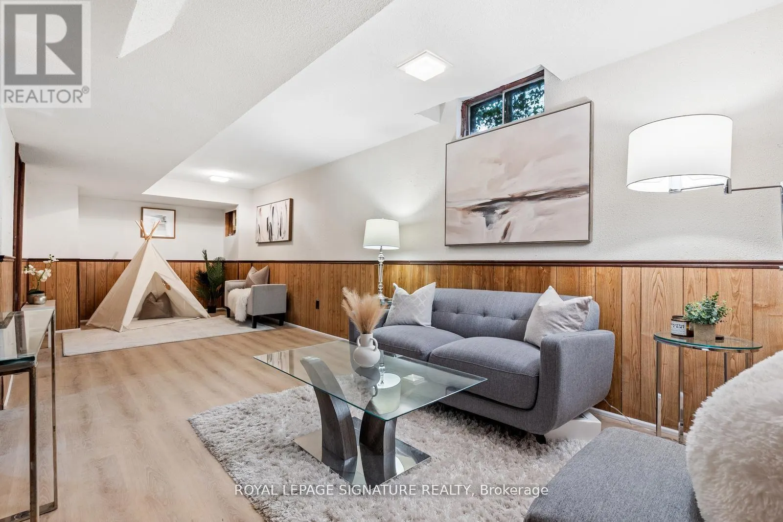6441 COLEBROOK CRESCENT