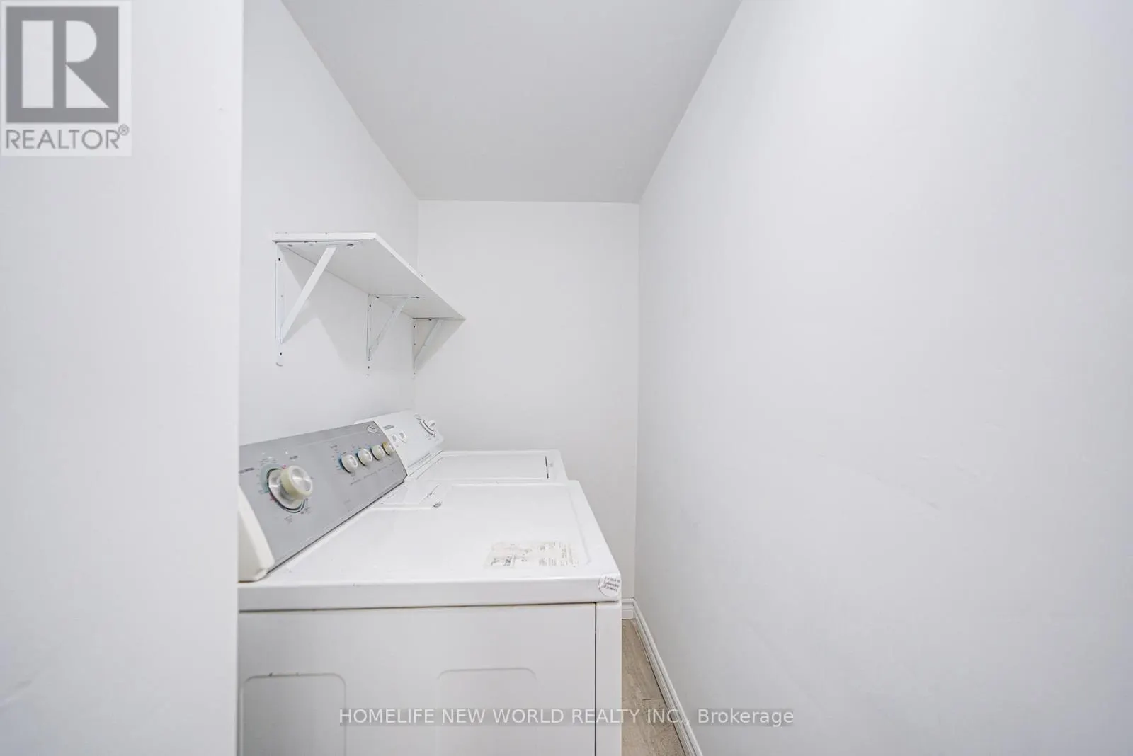 3296 PILCOM CRESCENT