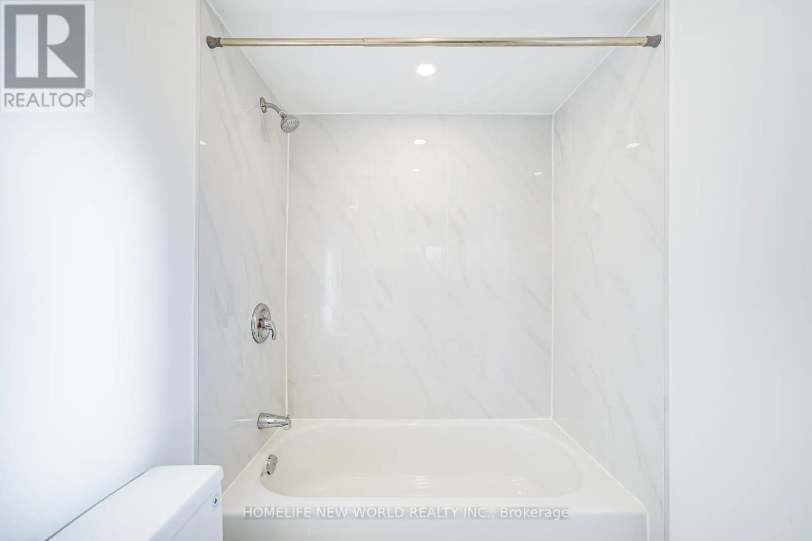 3296 PILCOM CRESCENT
