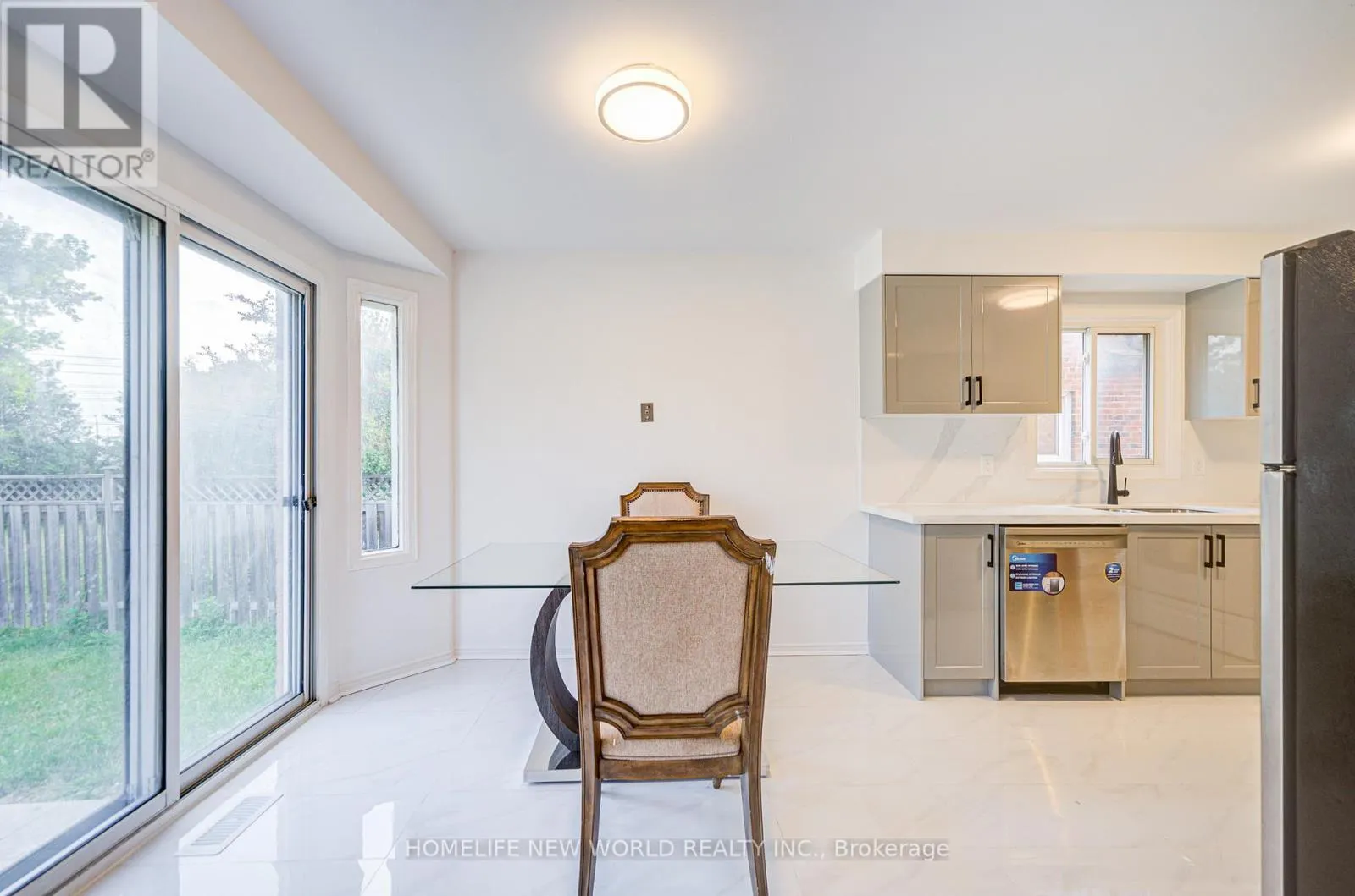 3296 PILCOM CRESCENT