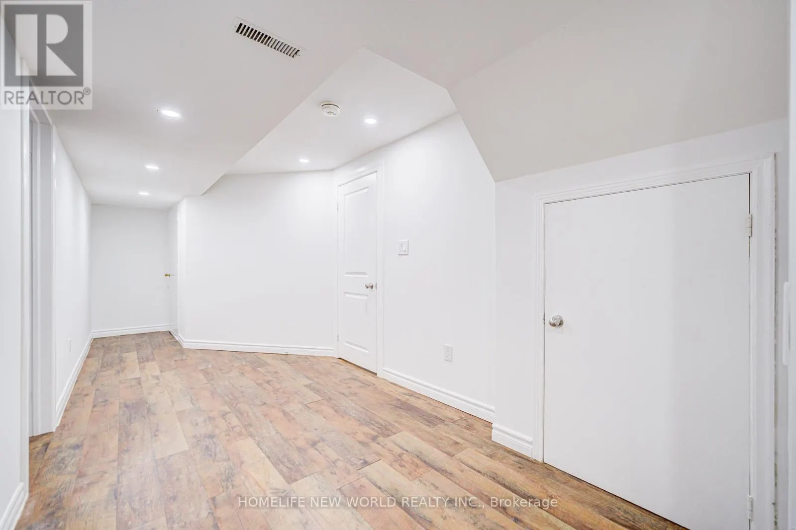 3296 PILCOM CRESCENT