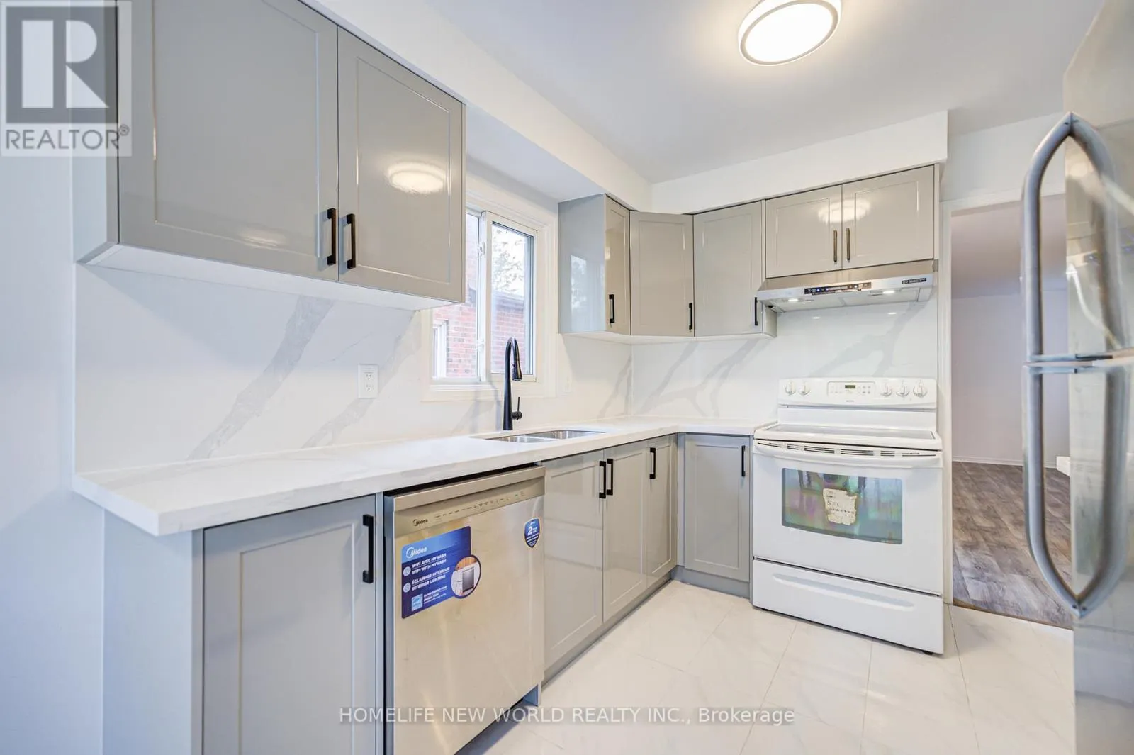3296 PILCOM CRESCENT