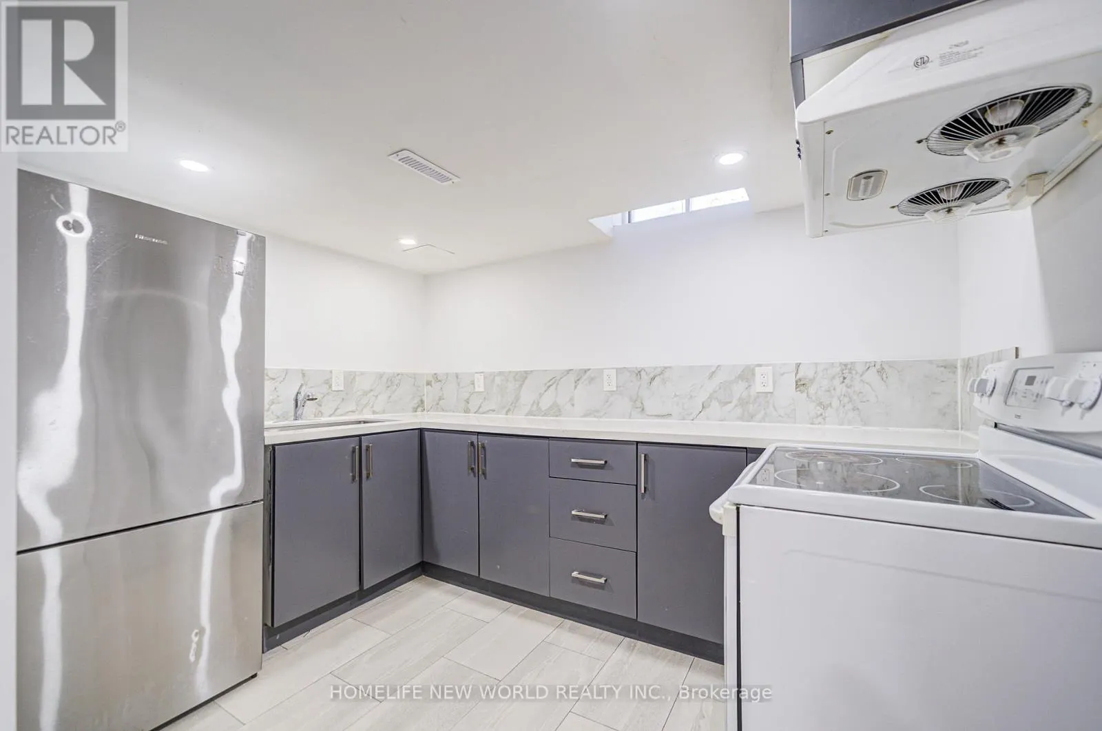3296 PILCOM CRESCENT