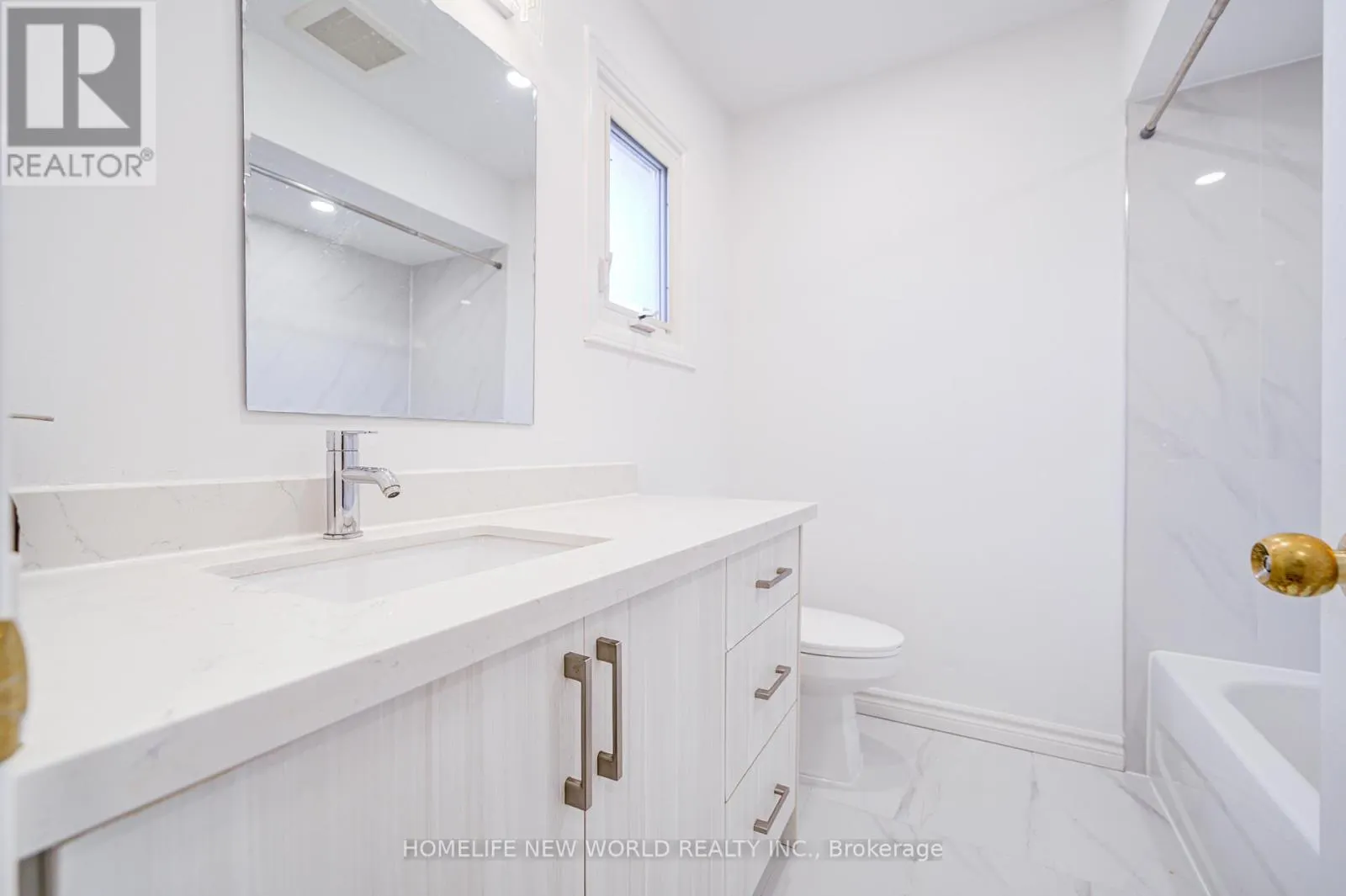 3296 PILCOM CRESCENT