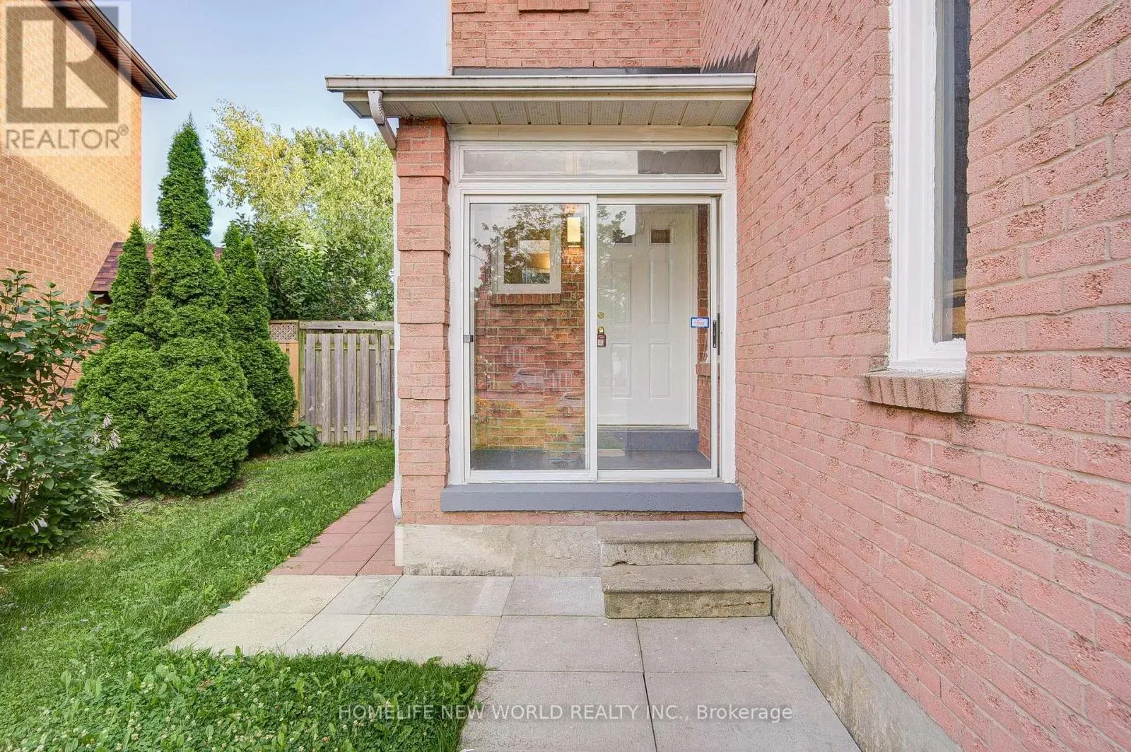 3296 PILCOM CRESCENT