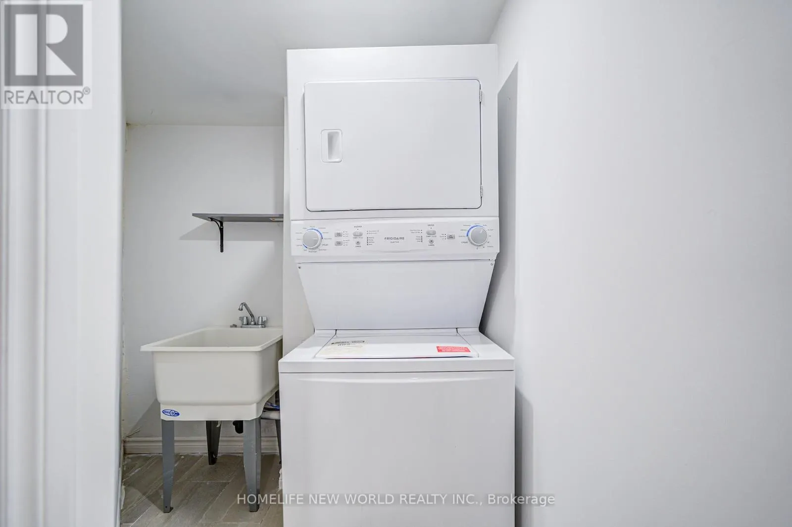 3296 PILCOM CRESCENT