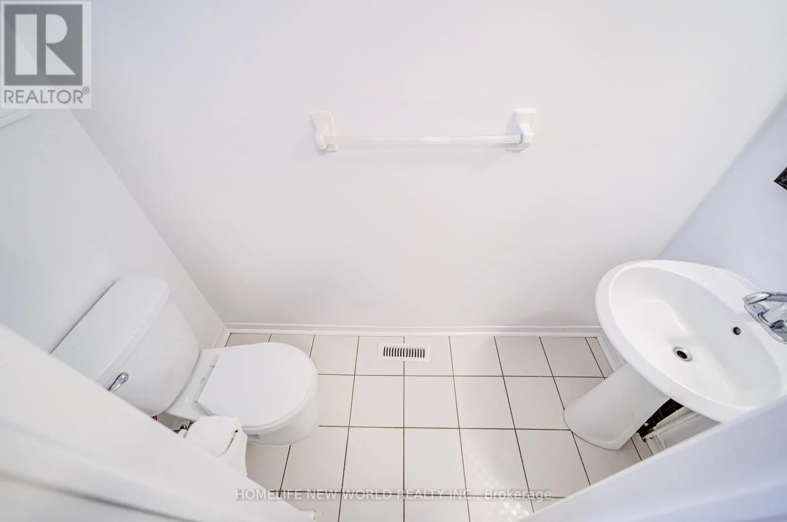 3296 PILCOM CRESCENT