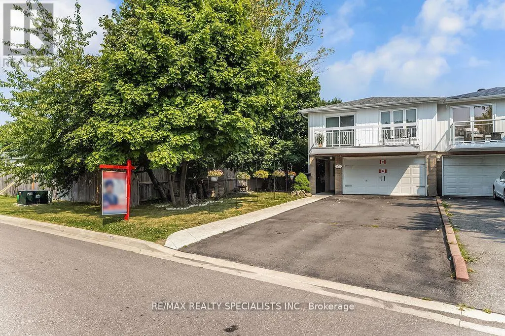 6 GRISELDA COURT